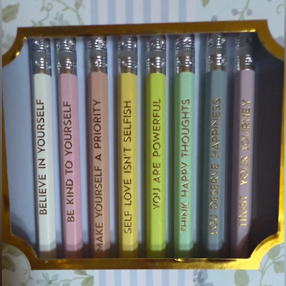 Laura Ashley Floral Pencil‎ Set with Pastel Hues